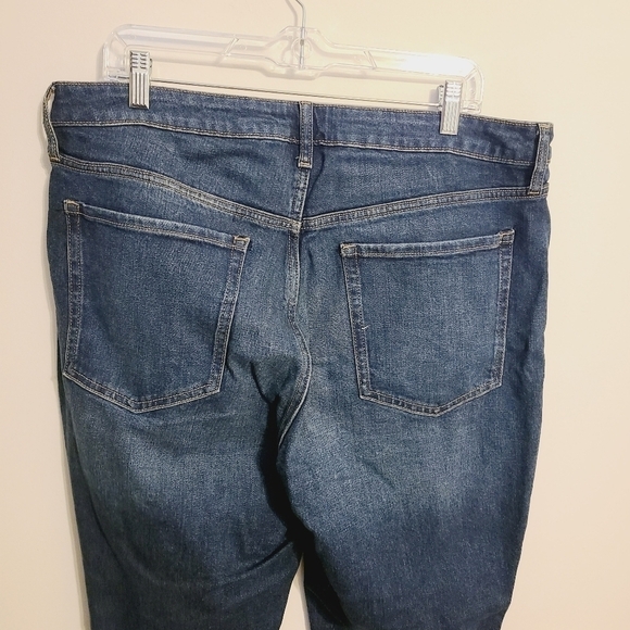 Old Navy | Women's Button Fly High Rise OG Straight Distressed Jeans (Size 14) - Picture 9 of 10